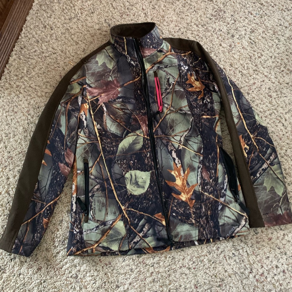 Women’s camo jacket